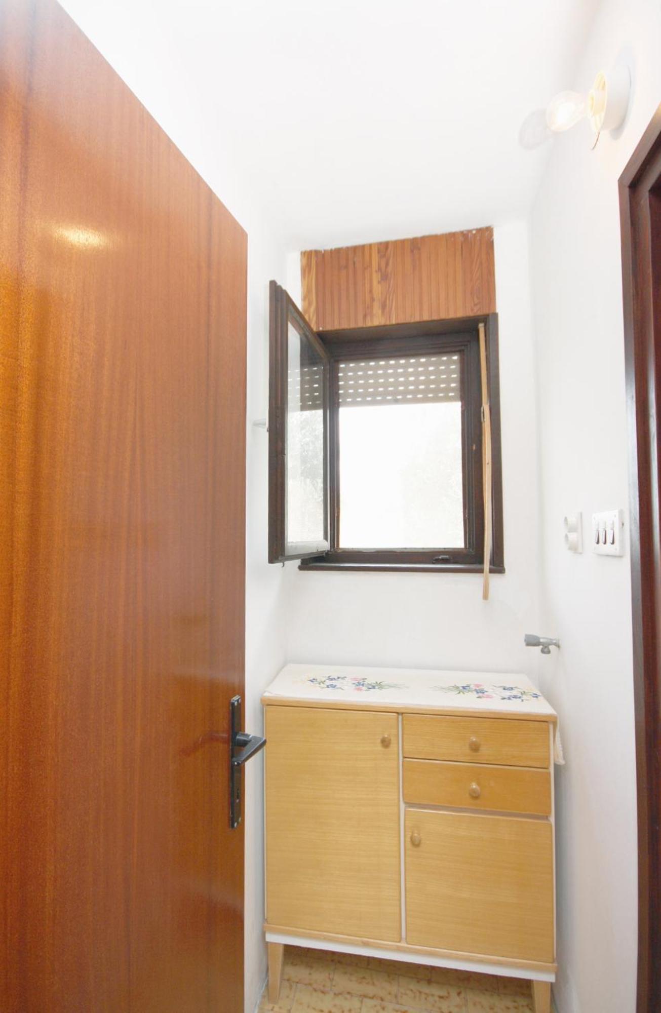 Apartments With A Parking Space Murter - 5103 Бетина Номер фото